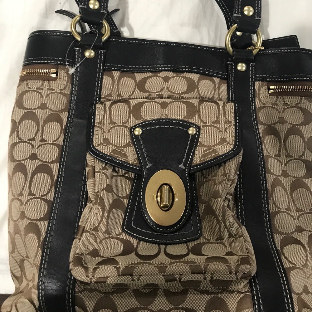 Coach shoulder bag